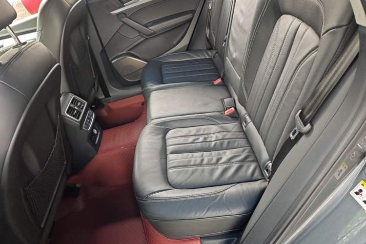 Used Audi Q5L 2020 Updated 40 TFSI Prestige Fashion Edition Left Rear Seat