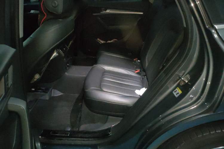 Used Audi Q5L 2020 45 TFSI Prestige Fashion Model Left Rear Seat
