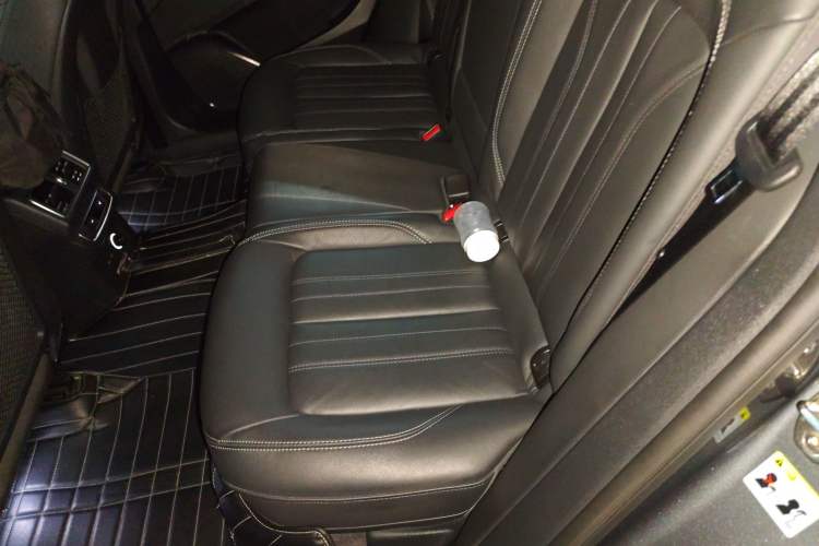 Used Audi Q5L 2020 Updated 40 TFSI Prestige Fashion Edition Left Rear Seat