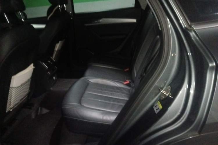 Used Audi Q5L 2020 Updated 40 TFSI Prestige Fashion Edition Left Rear Seat