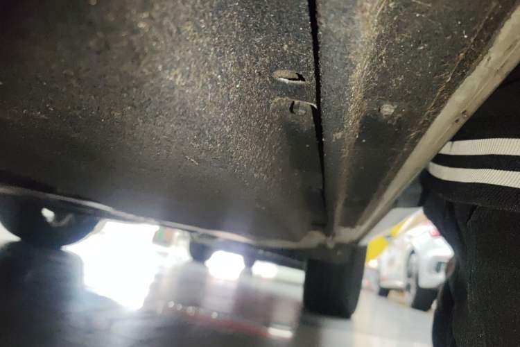 Used Audi Q5L 2020 Updated 40 TFSI Prestige Fashion Edition Left Side Sill
