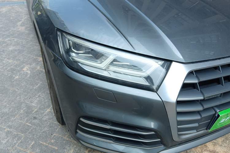 Used Audi Q5L 2020 Updated 40 TFSI Prestige Fashion Edition Right Front Headlight