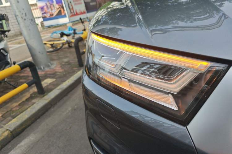 Used Audi Q5L 2020 40 TFSI Prestige Fashion Edition Right Front Headlight