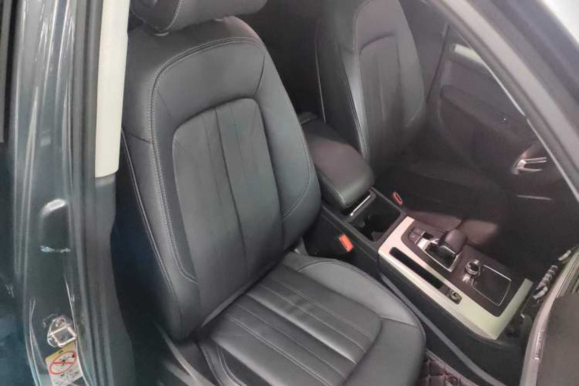 Used Audi Q5L 2020 Updated 40 TFSI Prestige Fashion Edition Right Front Seat