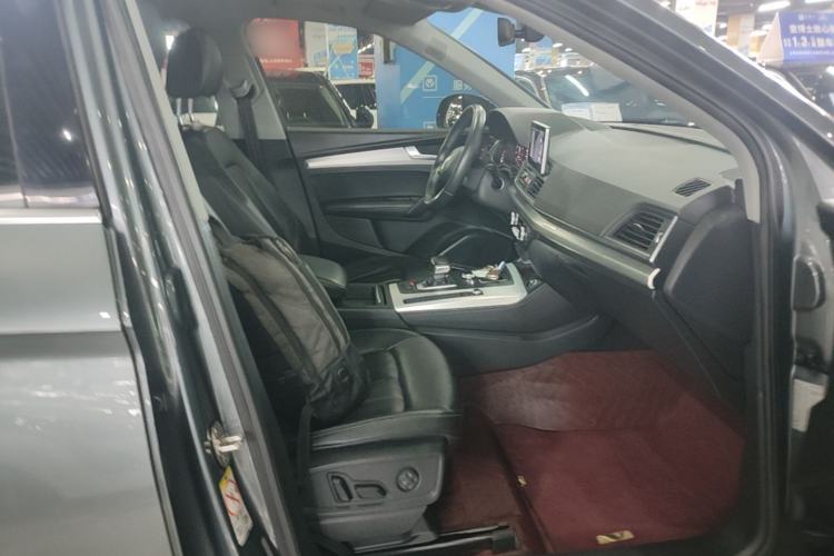 Used Audi Q5L 2020 Updated 40 TFSI Prestige Fashion Edition Right Front Seat