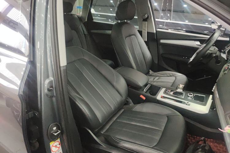 Used Audi Q5L 2020 Updated 40 TFSI Prestige Fashion Edition Right Front Seat