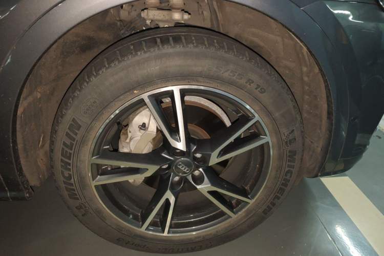 Used Audi Q5L 2020 45 TFSI Prestige Fashion Model Right Front Wheel Hub