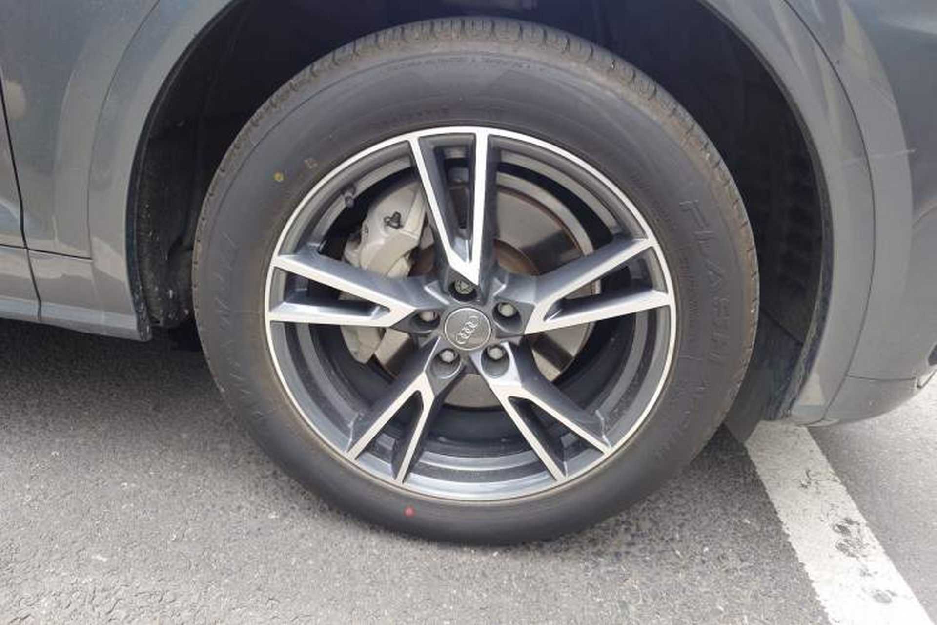 Used Audi Q5L 2020 Updated 40 TFSI Prestige Fashion Edition Right Front Wheel Hub