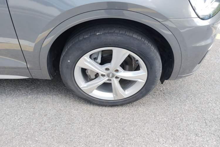 Used Audi Q5L 2020 Revised 40 TFSI Prestige Edition Right Front Wheel Hub
