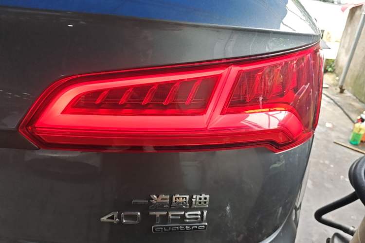 Used Audi Q5L 2020 Updated 40 TFSI Prestige Fashion Edition Right Rear Taillight