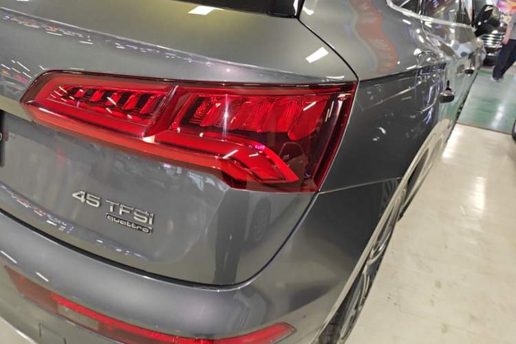 Used Audi Q5L 2020 45 TFSI Prestige Fashion Model Right Rear Taillight