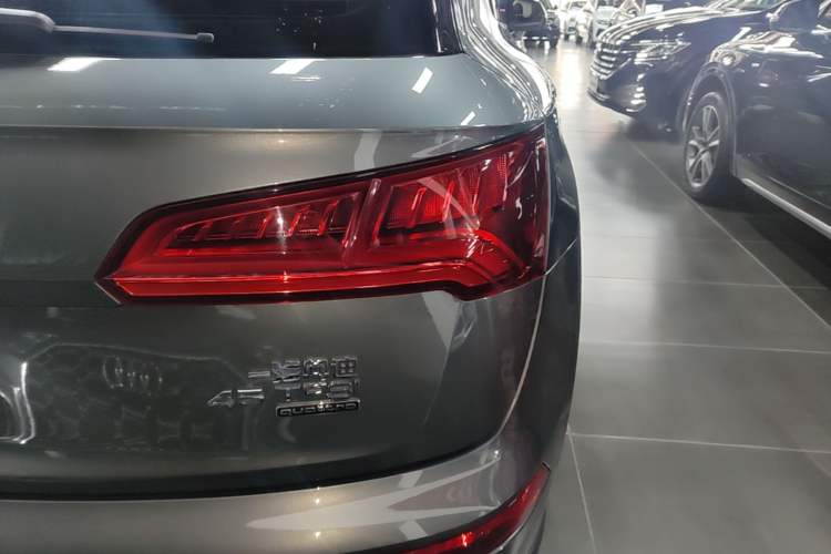 Used Audi Q5L 2020 45 TFSI Prestige Fashion Model Right Rear Taillight