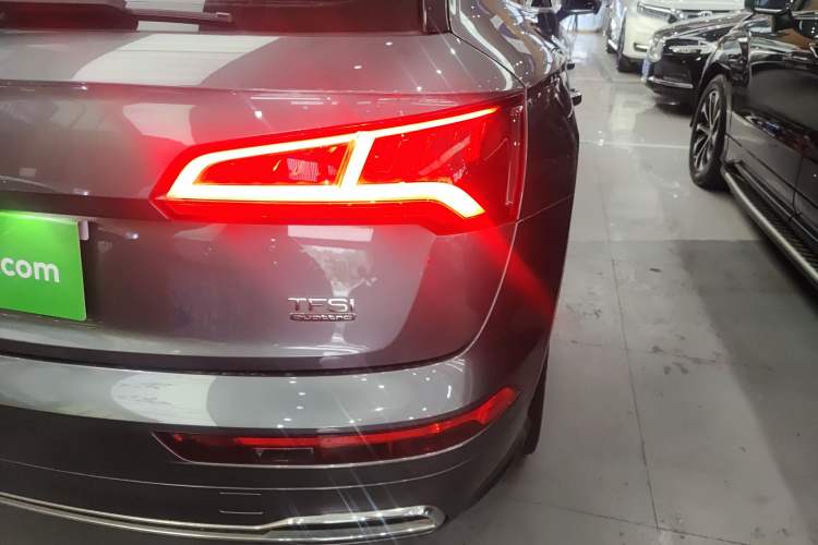 Used Audi Q5L 2020 Updated 40 TFSI Prestige Fashion Edition Right Rear Taillight
