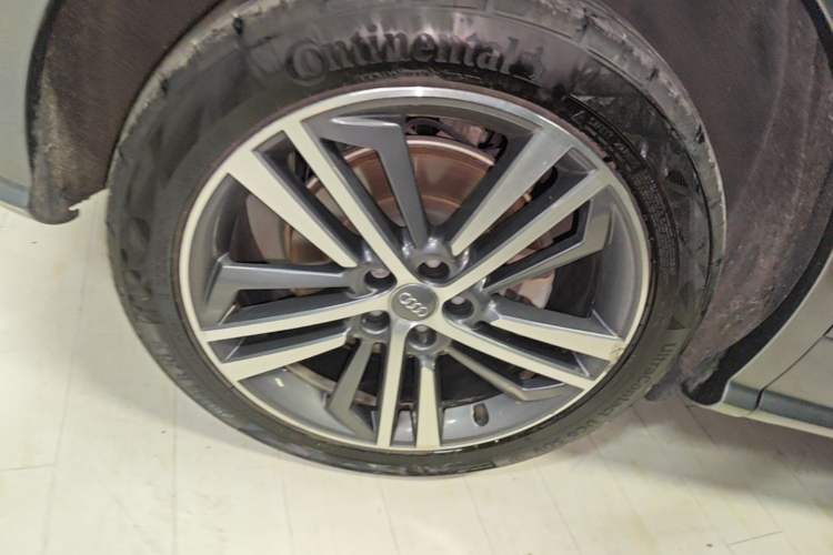 Used Audi Q5L 2020 45 TFSI Prestige Fashion Model Right Rear Wheel Hub