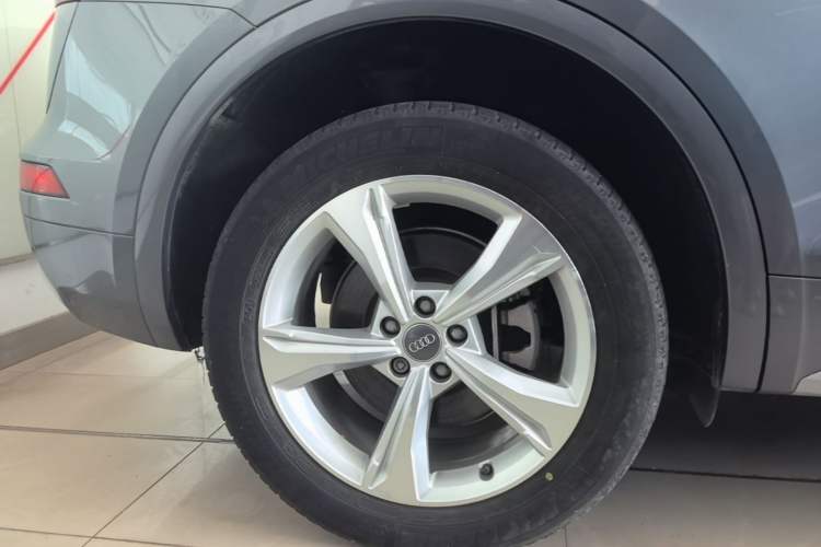 Used Audi Q5L 2020 Revised 40 TFSI Prestige Edition Right Rear Wheel Hub