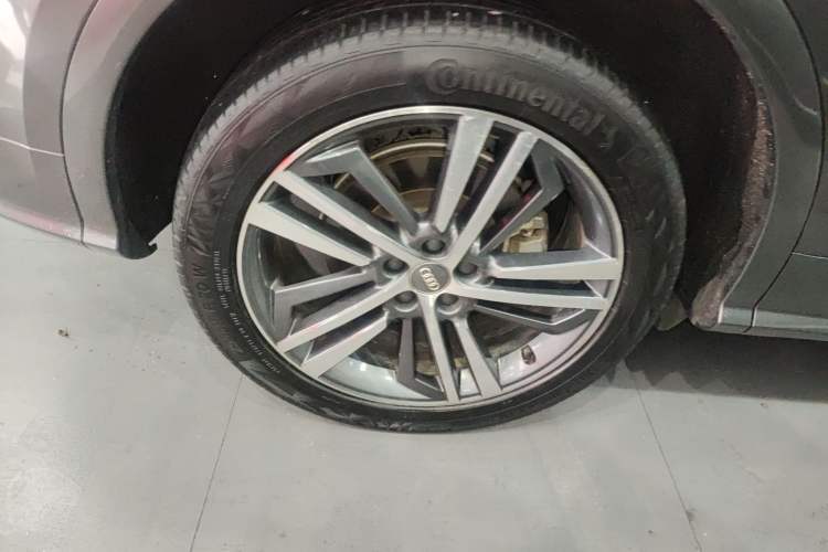 Used Audi Q5L 2020 Updated 40 TFSI Prestige Fashion Edition Right Rear Wheel Hub