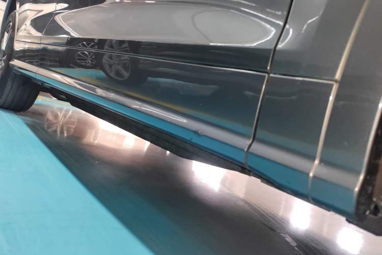 Used Audi Q5L 2020 Updated 40 TFSI Prestige Fashion Edition Right Side Sill