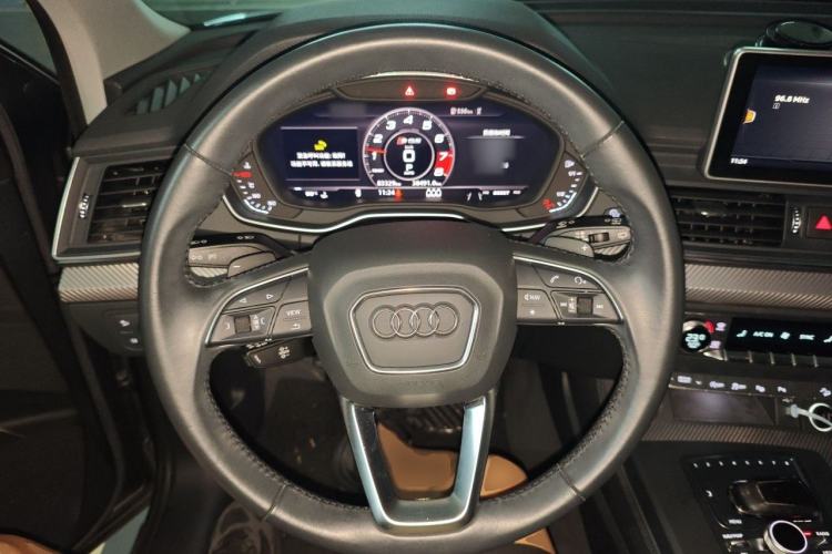 Used Audi Q5L 2020 45 TFSI Prestige Fashion Model Steering Wheel