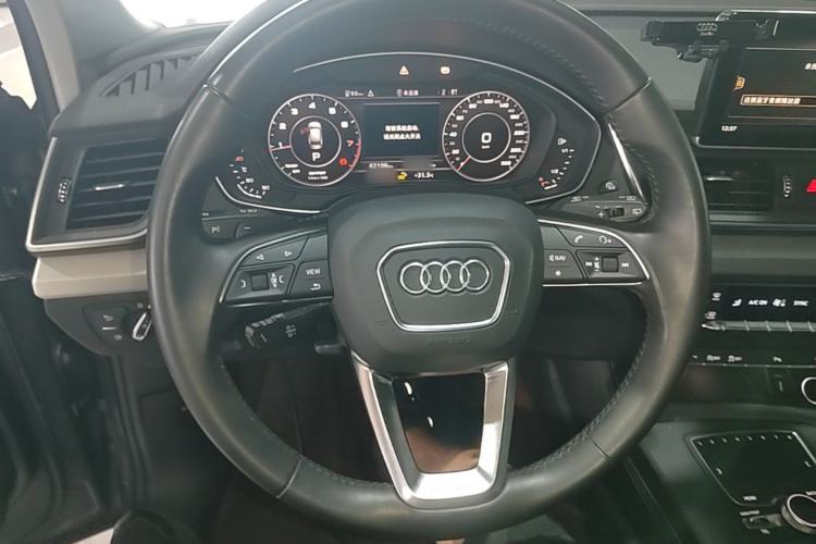 Used Audi Q5L 2020 Updated 40 TFSI Prestige Fashion Edition Steering Wheel