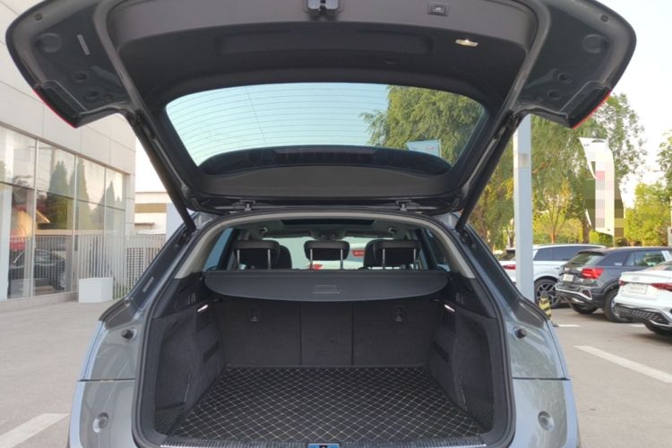 Used Audi Q5L 2020 Revised 40 TFSI Prestige Edition Trunk