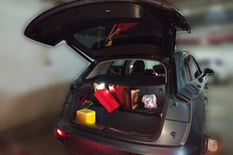 Used Audi Q5L 2020 Updated 40 TFSI Prestige Fashion Edition Trunk