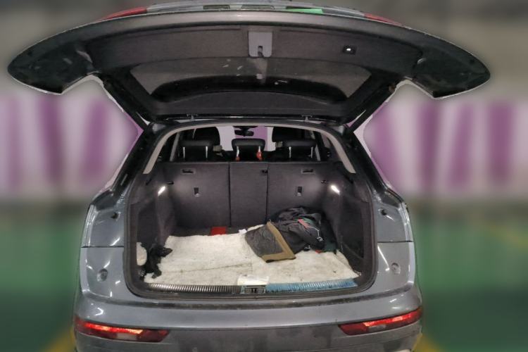 Used Audi Q5L 2020 40 TFSI Prestige Edition Trunk