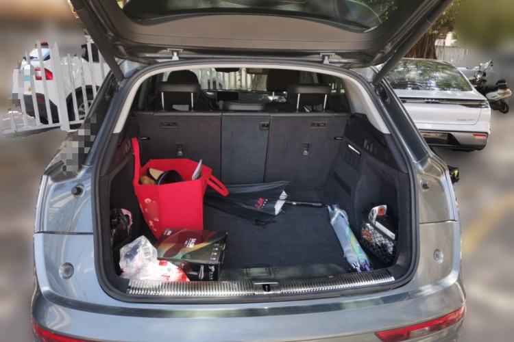 Used Audi Q5L 2020 Updated 40 TFSI Prestige Fashion Edition Trunk