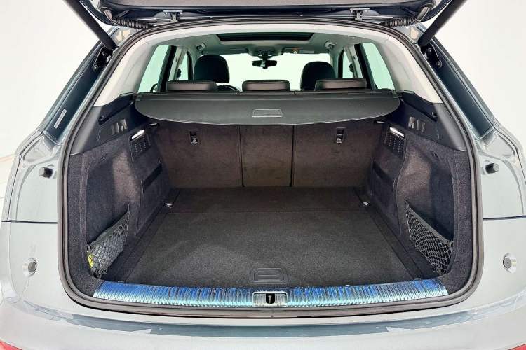 Used Audi Q5L 2020 45 TFSI Prestige Fashion Model Trunk
