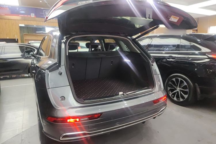 Used Audi Q5L 2020 Updated 40 TFSI Prestige Fashion Edition Trunk