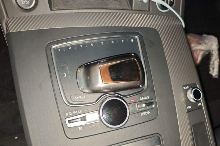 Used Audi Q5L 2020 45 TFSI Prestige Fashion Model Vehicle Key