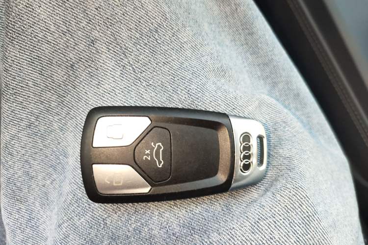 Used Audi Q5L 2020 45 TFSI Prestige Fashion Model Vehicle Key