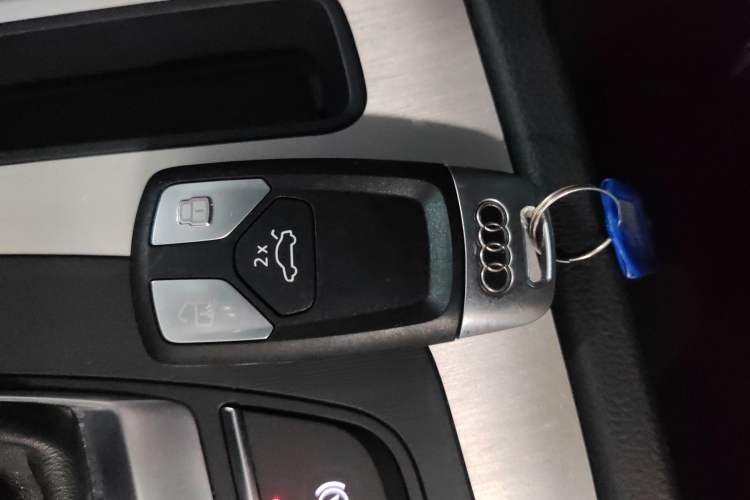 Used Audi Q5L 2020 Updated 40 TFSI Prestige Fashion Edition Vehicle Key