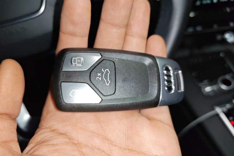 Used Audi Q5L 2020 Revised 40 TFSI Prestige Edition Vehicle Key