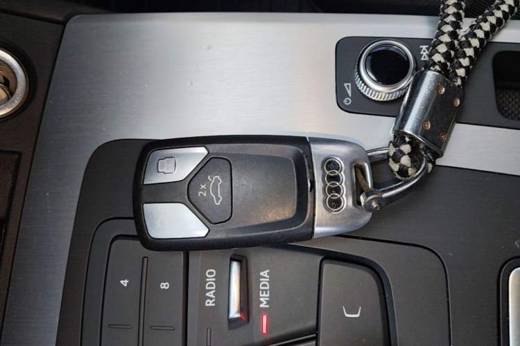 Used Audi Q5L 2020 Revised 40 TFSI Prestige Edition Vehicle Key