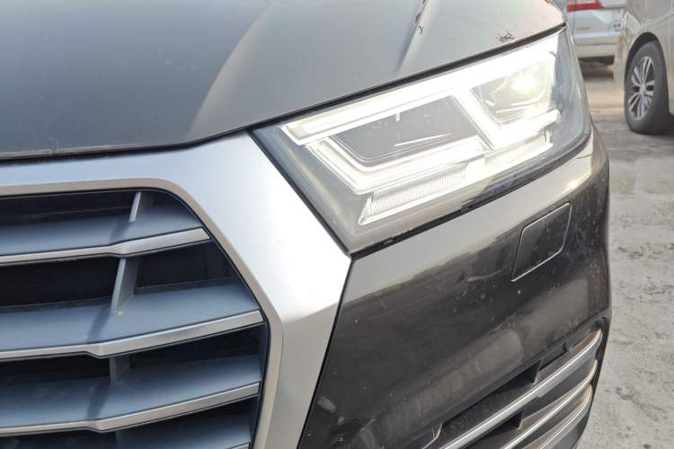 Used Audi Q5L 2020 Updated 40 TFSI Prestige Fashion Edition Left Front Headlight