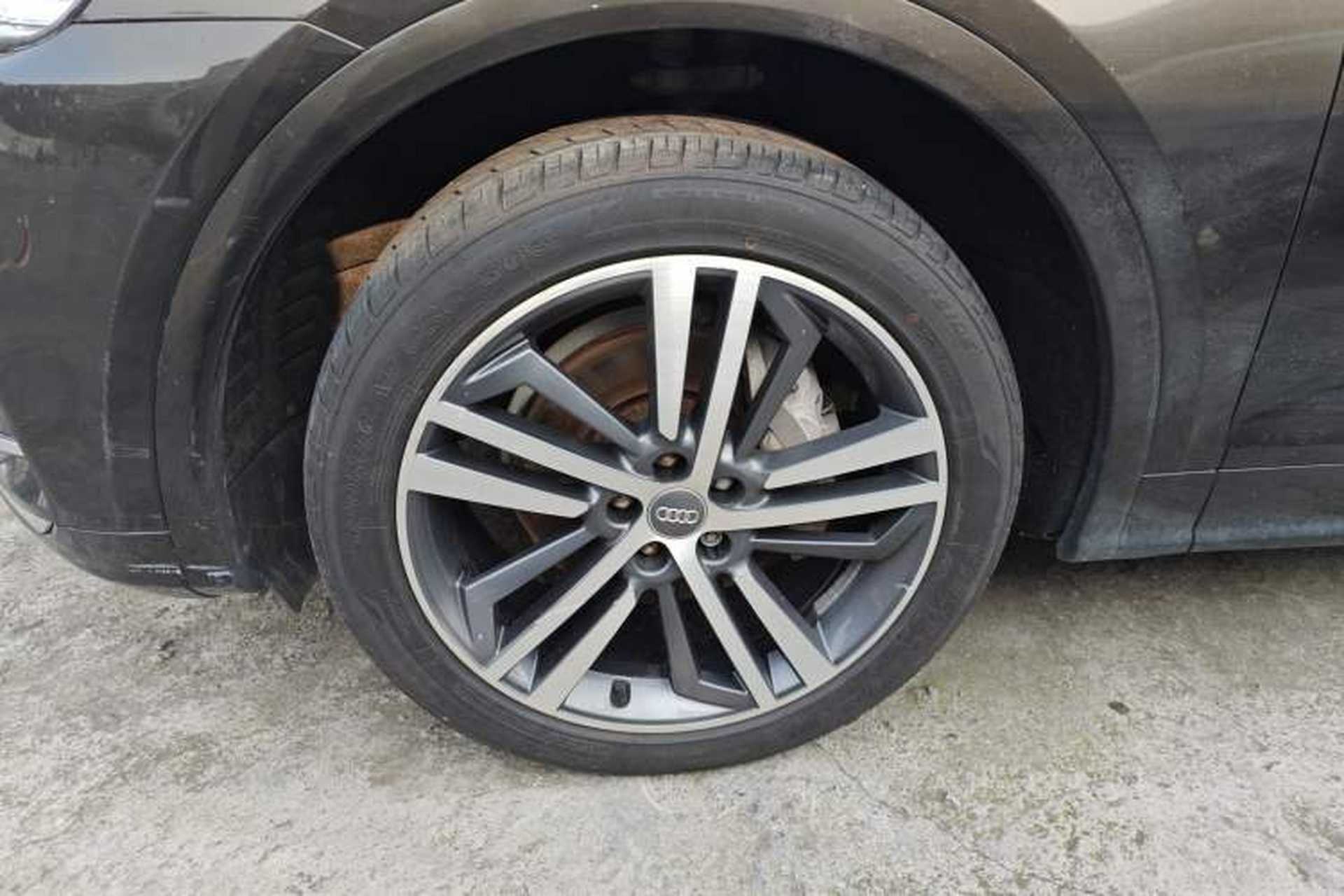 Used Audi Q5L 2020 Updated 40 TFSI Prestige Fashion Edition Left Front Wheel Hub