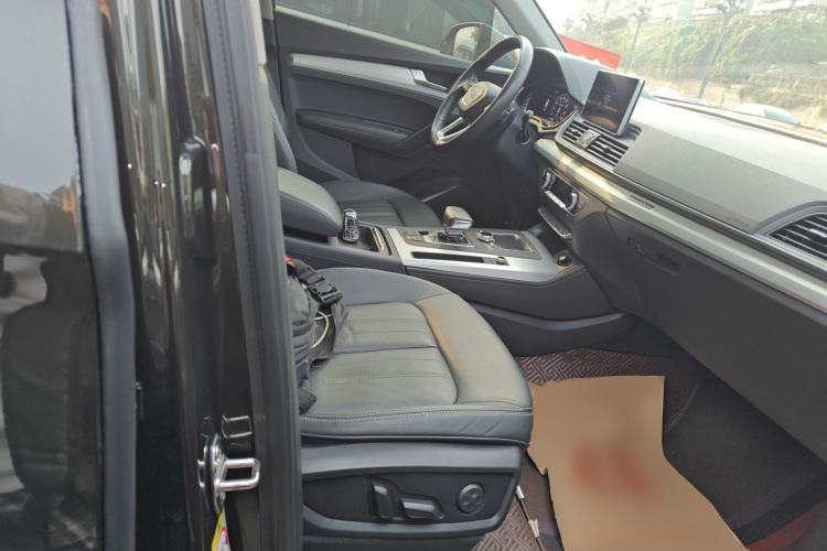 Used Audi Q5L 2020 Updated 40 TFSI Prestige Fashion Edition Right Front Seat
