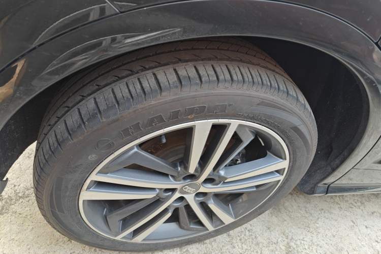 Used Audi Q5L 2020 Updated 40 TFSI Prestige Fashion Edition Right Rear Wheel Hub
