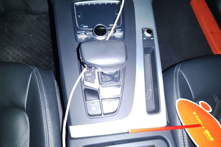 Used Audi Q5L 2020 40 TFSI Prestige Fashion Edition Gear Lever