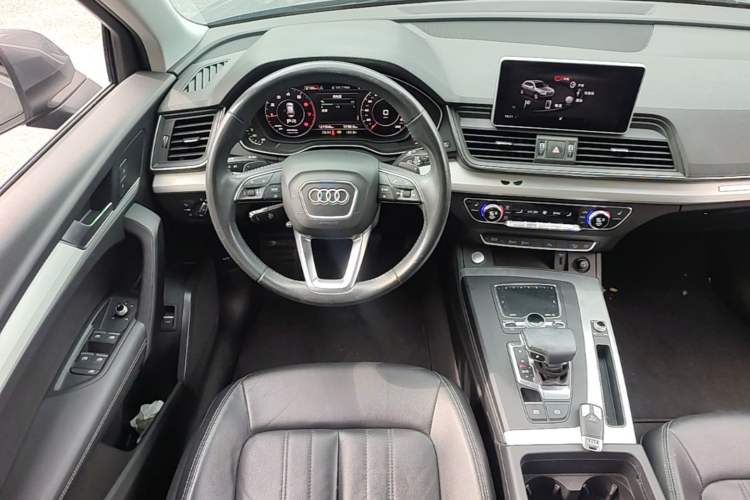 Used Audi Q5L 2020 40 TFSI Prestige Fashion Edition Steering Wheel