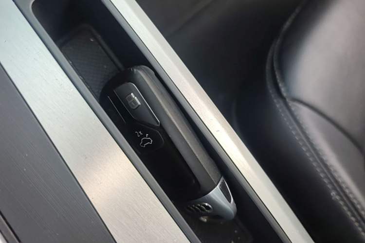 Used Audi Q5L 2020 40 TFSI Prestige Fashion Edition Vehicle Key