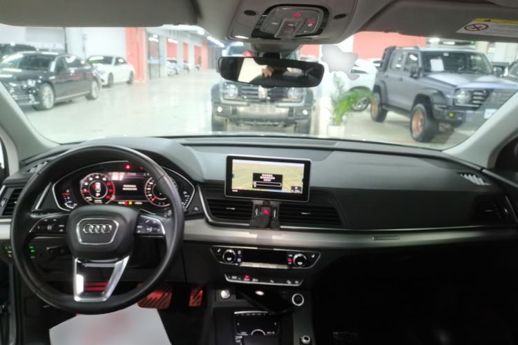 Used Audi Q5L 2020 40 TFSI Prestige Fashion Edition Center Console