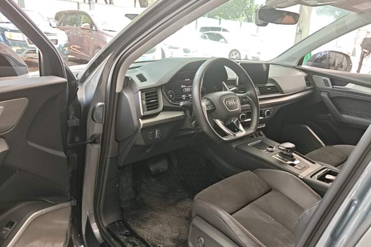 Used Audi Q5L 2020 45 TFSI Prestige Sport Edition Driver Seat