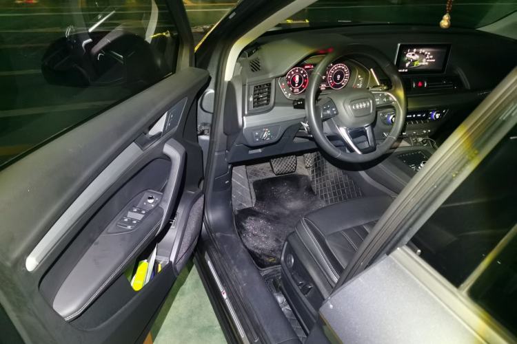 Used Audi Q5L 2020 Updated 40 TFSI Prestige Fashion Edition Driver Seat