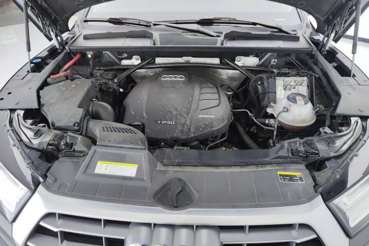 Used Audi Q5L 2020 Updated 40 TFSI Prestige Fashion Edition Engine Bay
