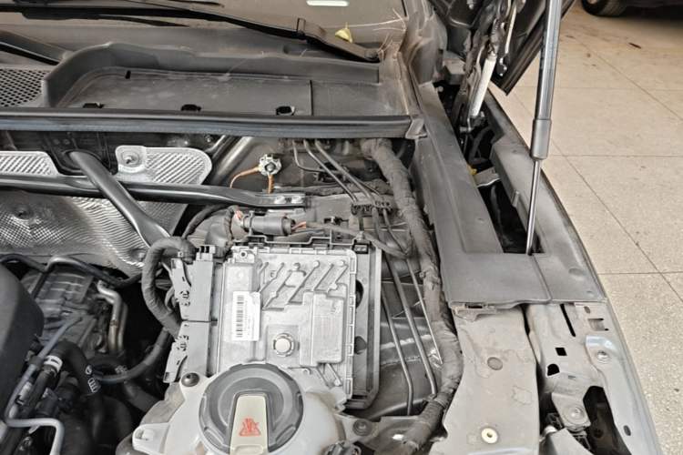 Used Audi Q5L 2020 45 TFSI Prestige Sport Edition Engine Bay Left