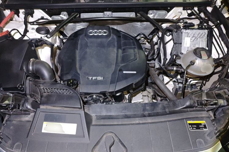 Used Audi Q5L 2020 45 TFSI Prestige Fashion Model Engine Bay