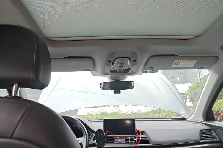 Used Audi Q5L 2020 45 TFSI Prestige Fashion Model Headliner