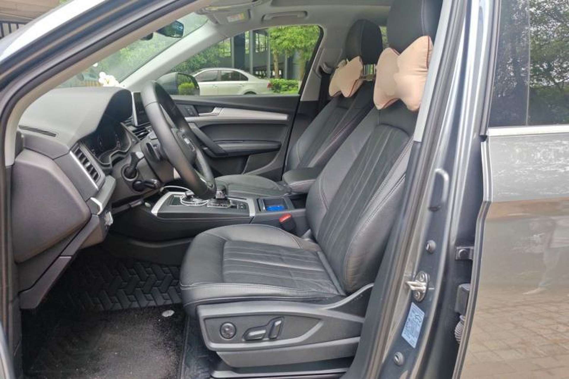 Used Audi Q5L 2020 Updated 40 TFSI Prestige Fashion Edition Left Front Seat