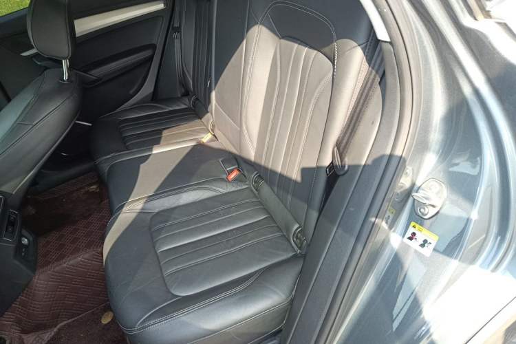 Used Audi Q5L 2020 Updated 40 TFSI Prestige Fashion Edition Left Rear Seat